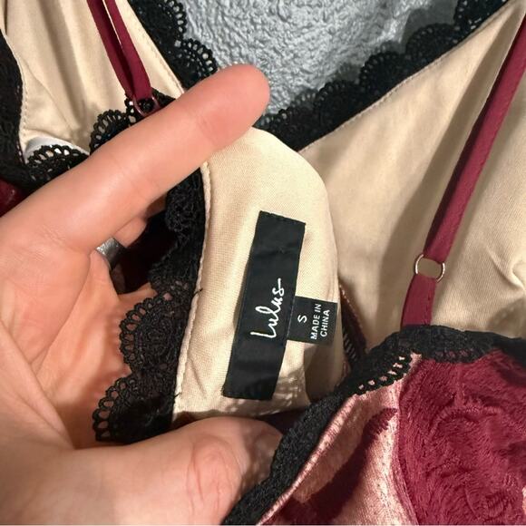 Lulu's Alluring Dream Floral Embroidered Mesh Lace Midi Dress Size S - Picture 9 of 10